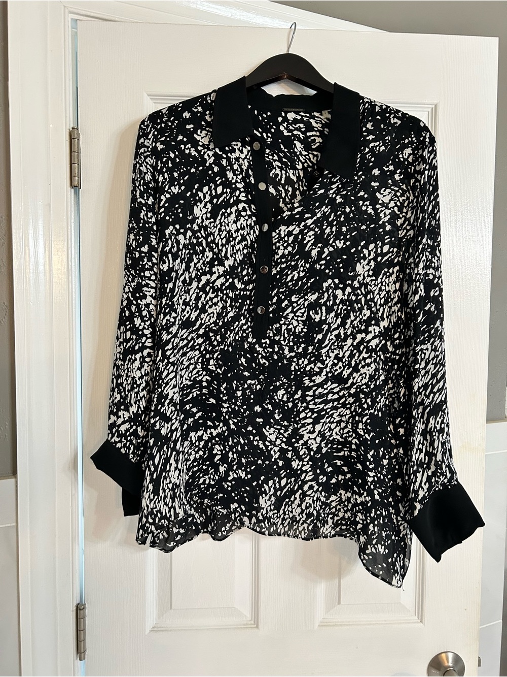 Elie Tahari Black & White Printed Long-Sleeve Blouse - Women's Top